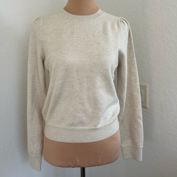 H&M Sweaters - NEW H&M knit puff sleeve top